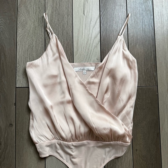 Lovers + Friends Satin Blush Bodysuit | Size: Small | Good Condition - Picture 3 of 8
